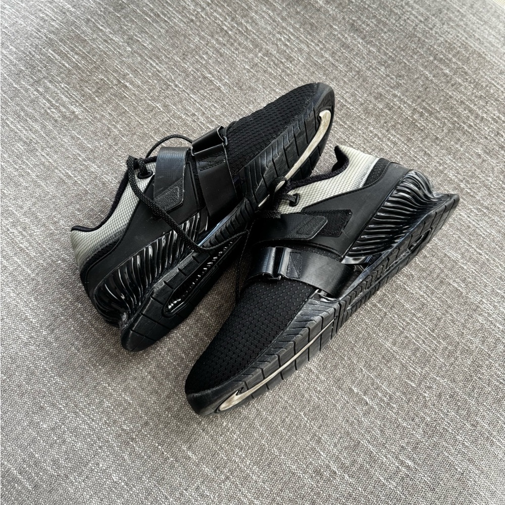 NIKE ROMELOS 4 WeighLifting ATHLETIC SHOES - Picture 4 of 11